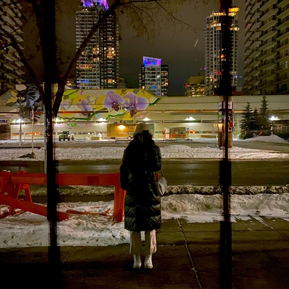 Meet your Posher, A✨ - Picture 1 of 1